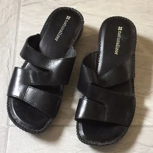 Naturalizer black slides - EUC!
